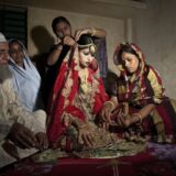 Come l’emergenza climatica sta facendo aumentare le spose bambine