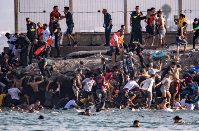 Non possiamo rimuovere il colonialismo spagnolo dalle ragioni della crisi di Ceuta